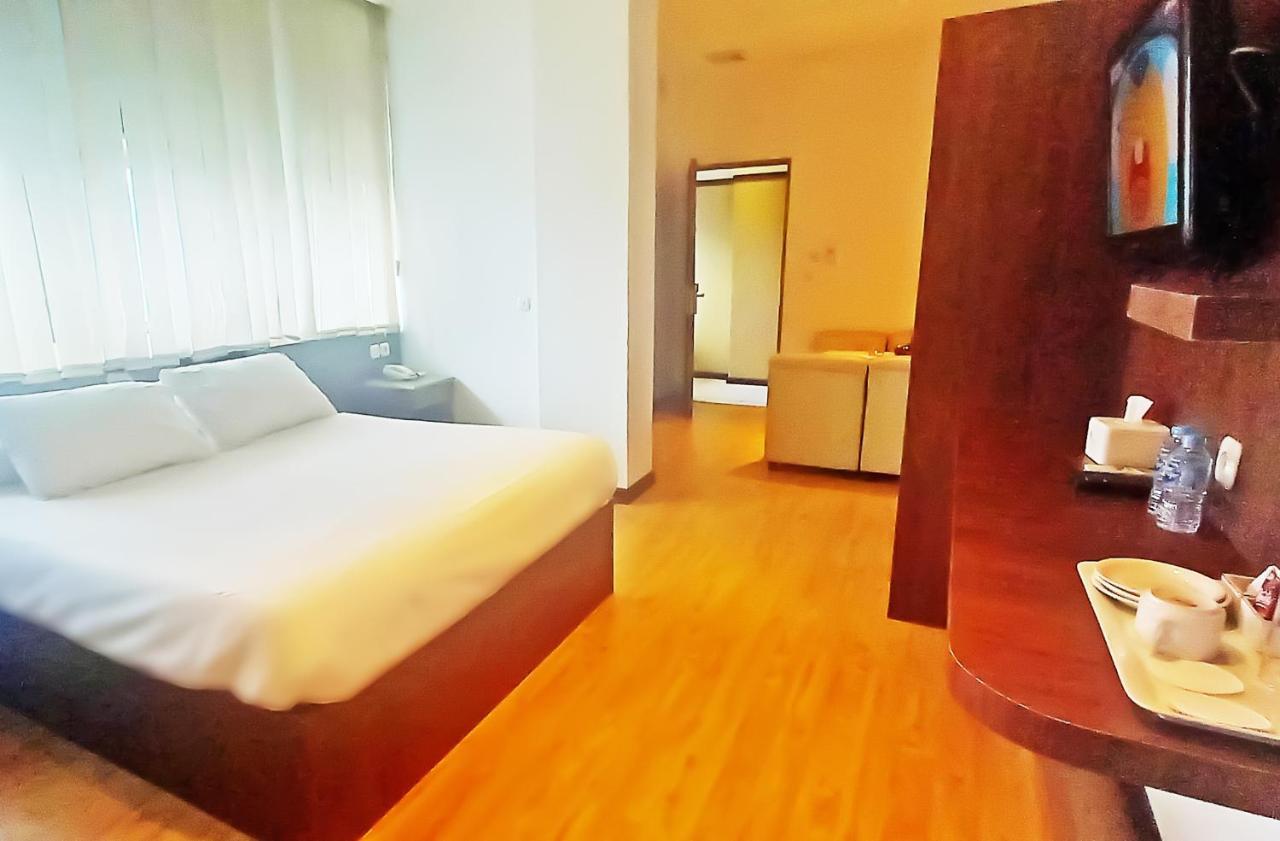 Hotel Aruni Ancol Jacarta Exterior foto